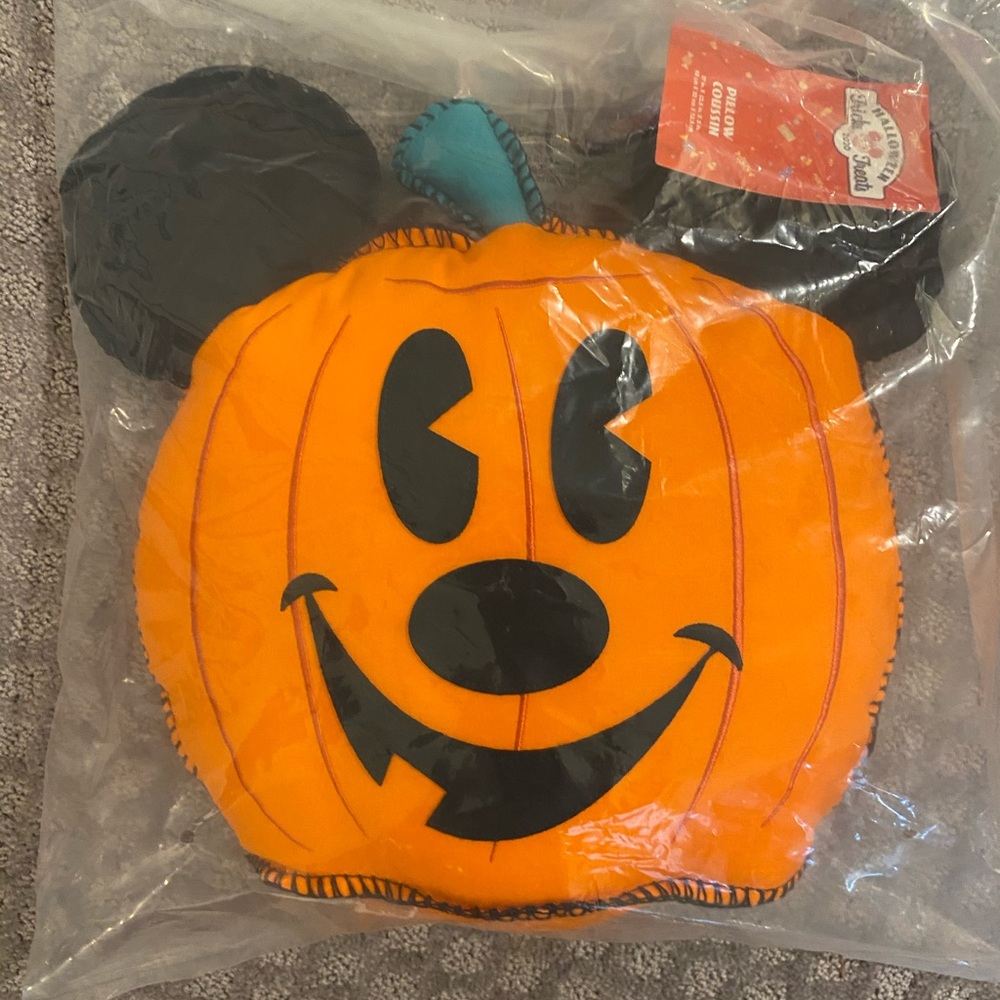 Mickey pumpkin pillow